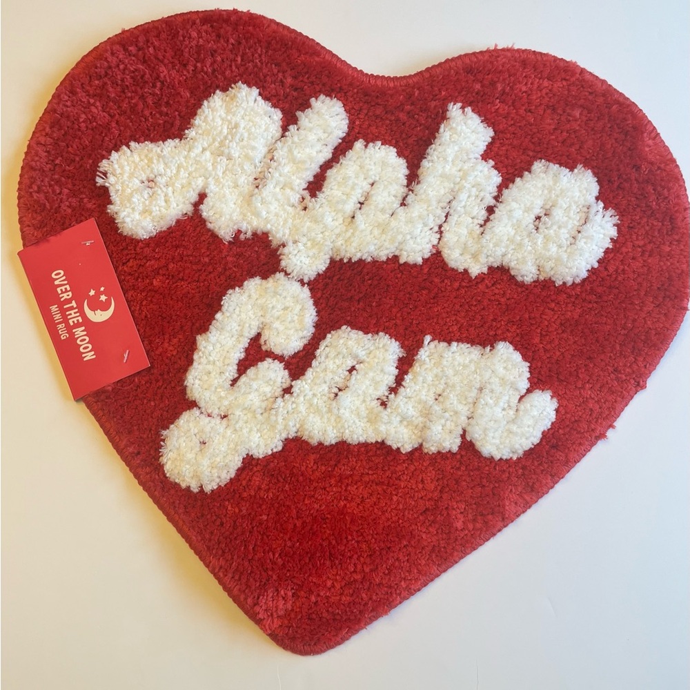 NWT Alpha Gam HEART MINI RUG!